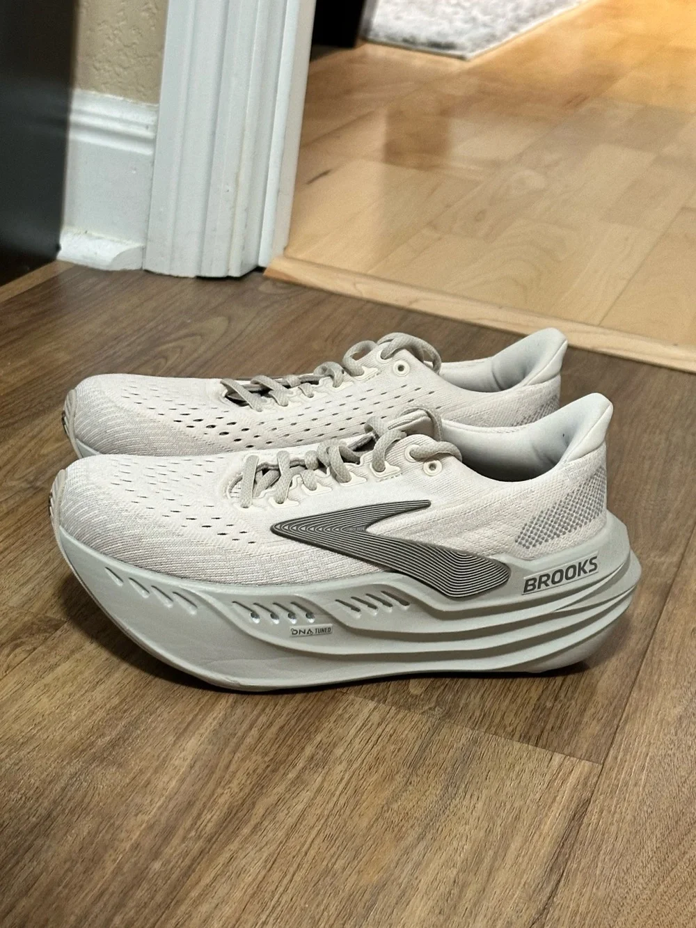 Brooks Glycerin Max Women’s Size 7.5 - Picture 2 of 6